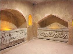 Gaziantep_Arkeoloji_11-mezar odası canlandırması.jpg